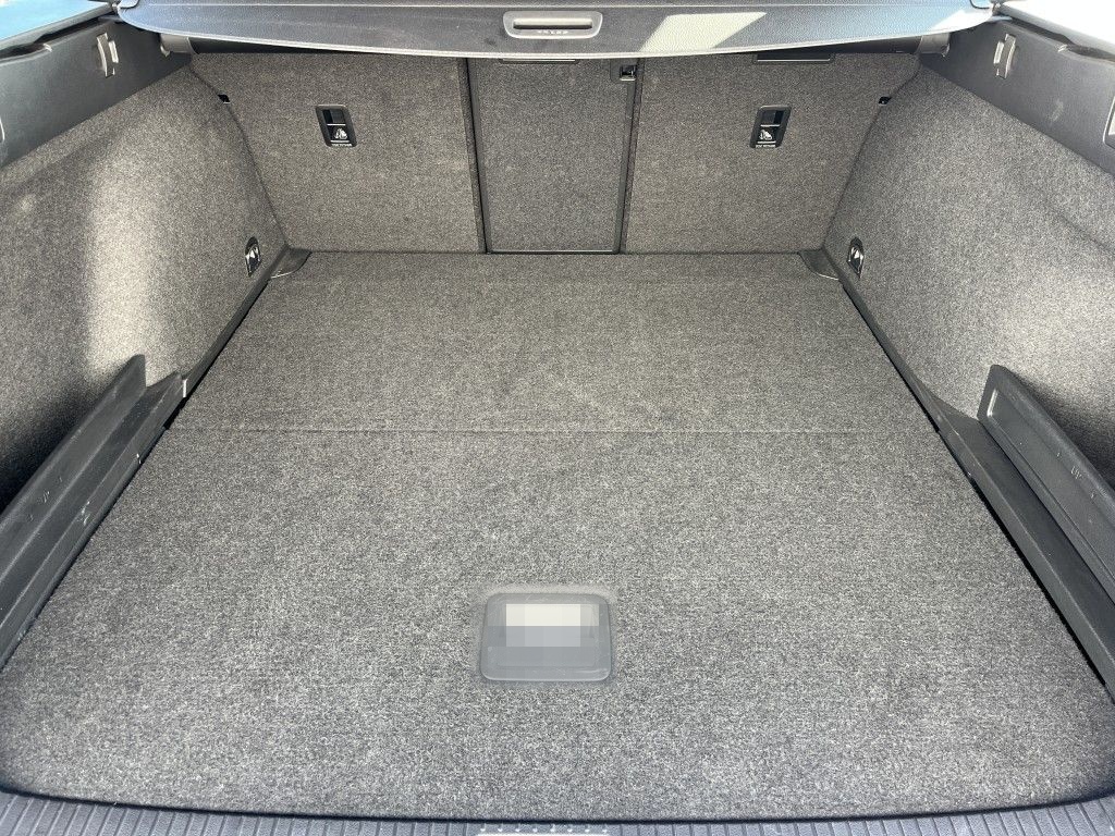 Volkswagen Passat Variant 2.0 TDI Conceptline 124€ m. 20% A foto 19