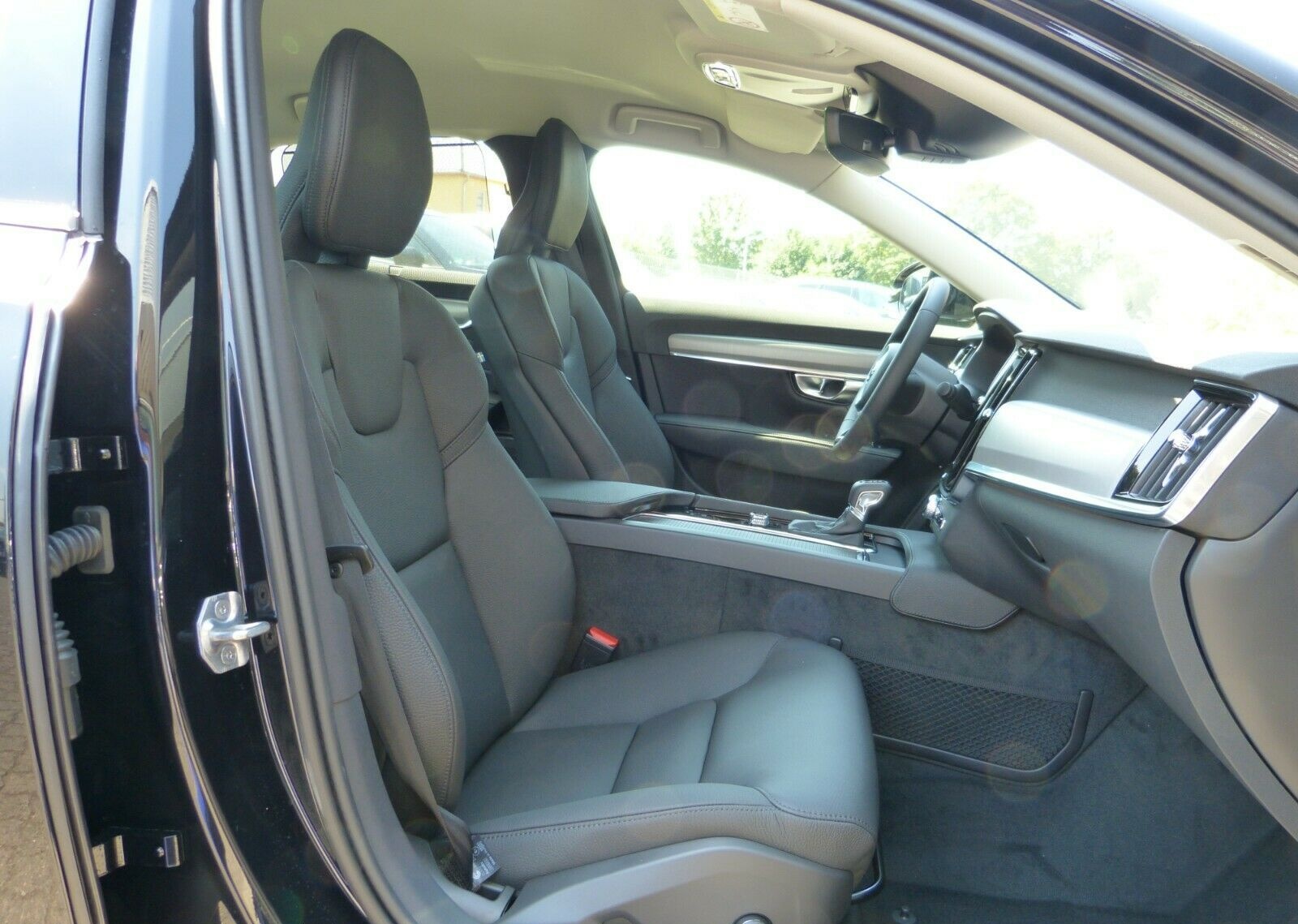 Volvo S 90 T4 Autom. Momentum*Business*Licht* foto 12