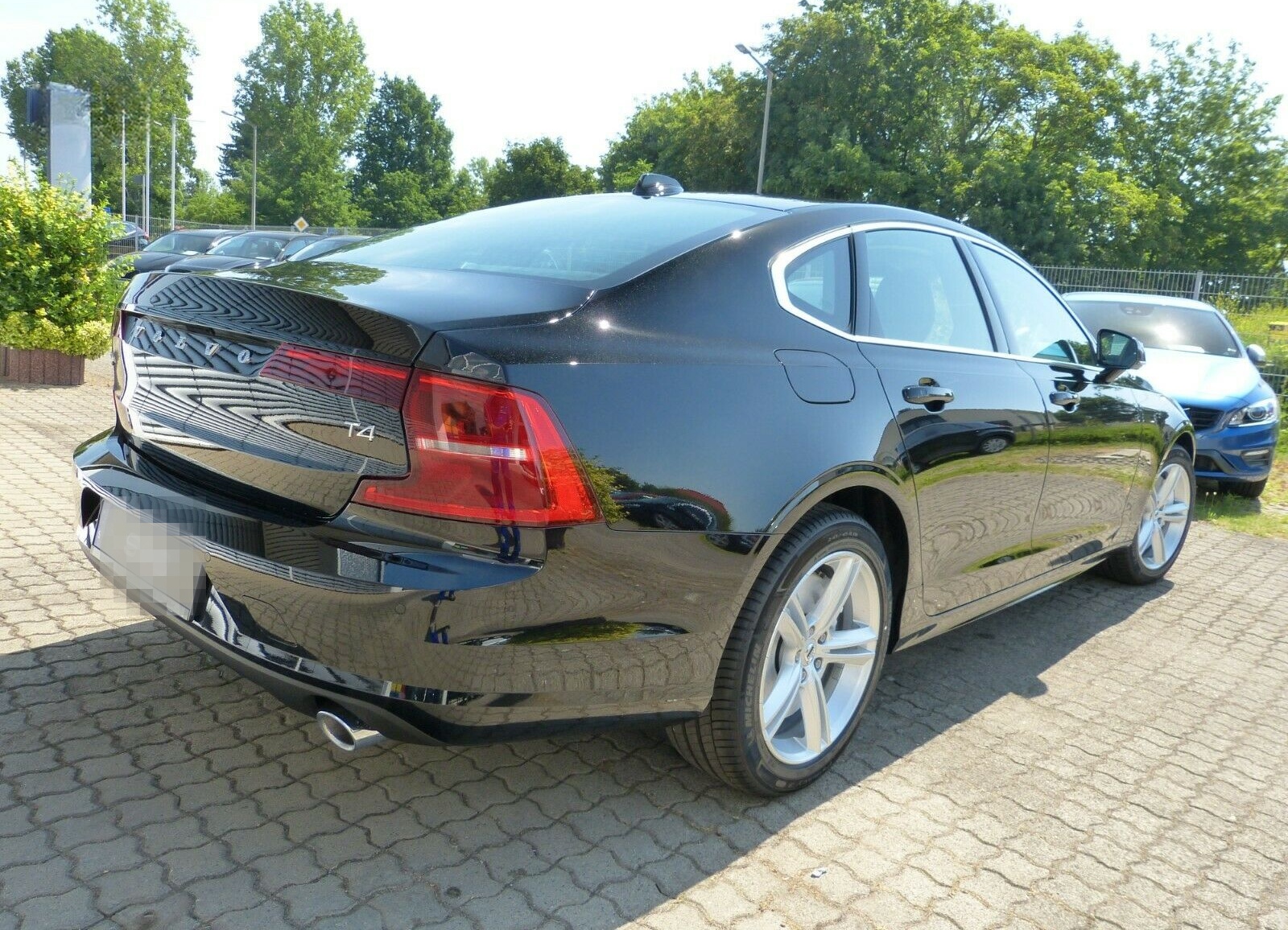 Volvo S 90 T4 Autom. Momentum*Business*Licht* foto 3