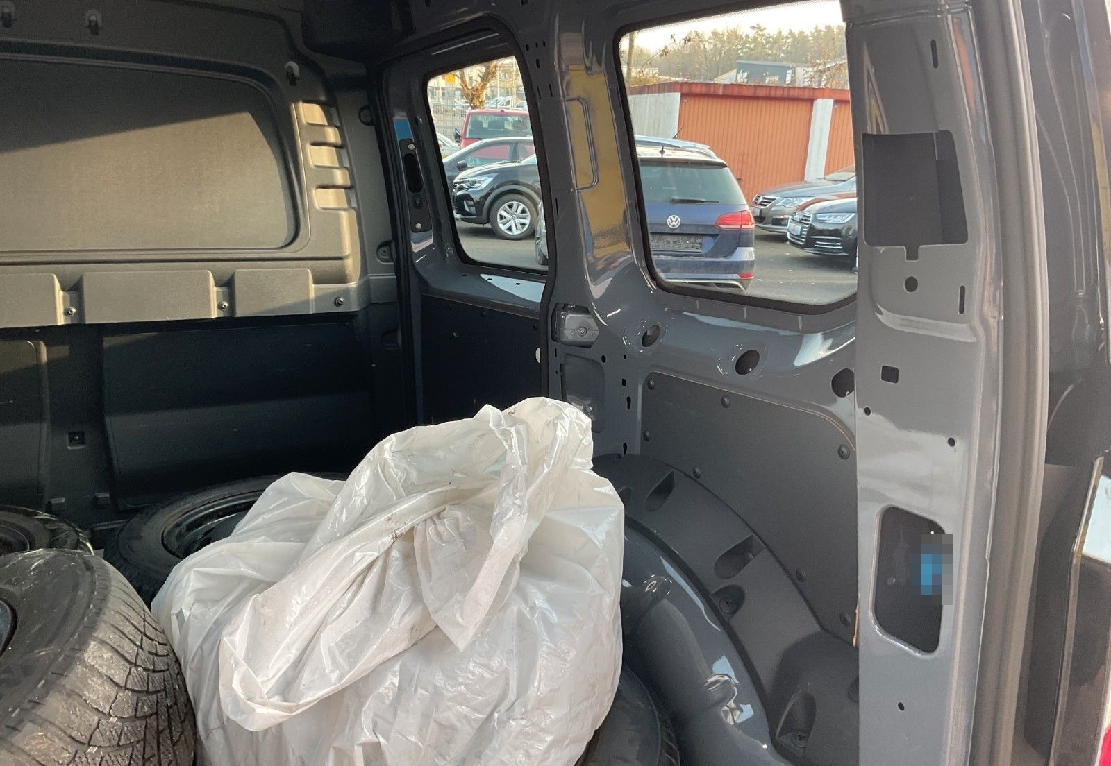 Volkswagen Caddy Cargo 2.0 TDI LED Navi Klima SHZ Tempo. foto 24