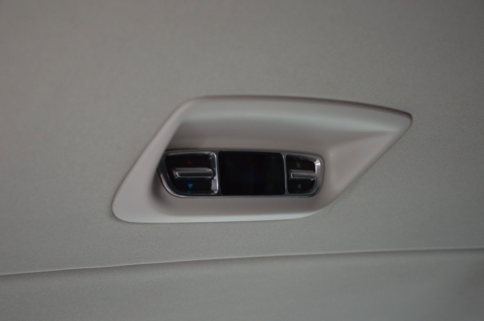 Mercedes-Benz V 220d EDITION LANG*AUTOMATIK*7-SITZE*DISTR*AHK* foto 13