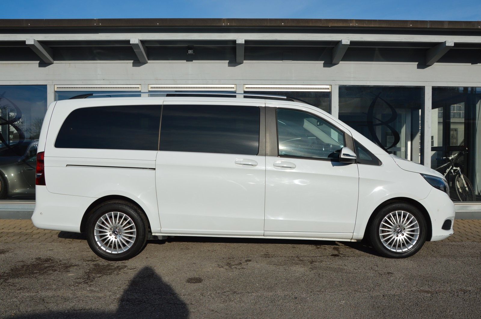 Mercedes-Benz V 220d EDITION LANG*AUTOMATIK*7-SITZE*DISTR*AHK* foto 20