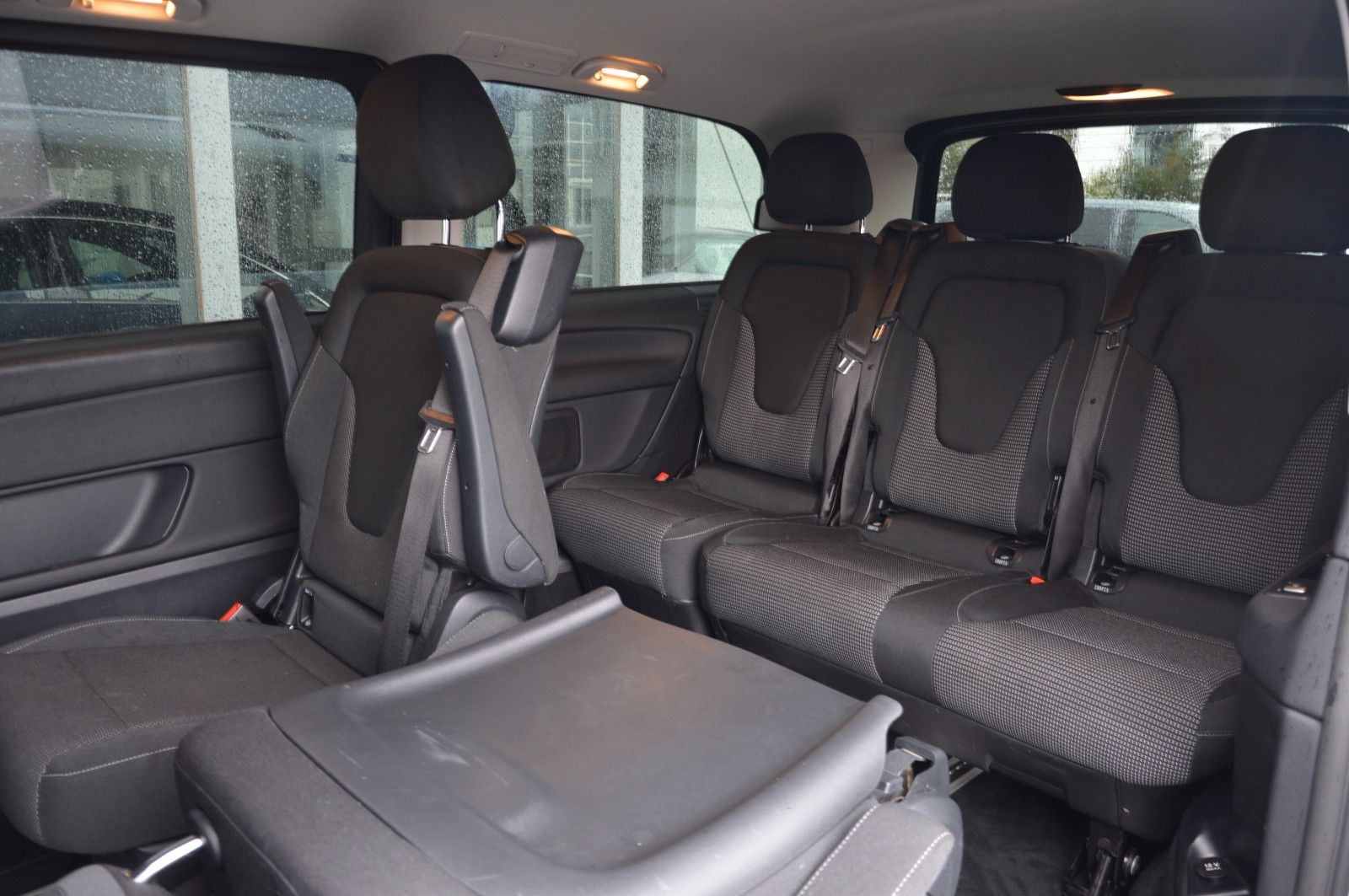Mercedes-Benz V 220d EDITION LANG*AUTOMATIK*7-SITZE*DISTR*AHK* foto 6