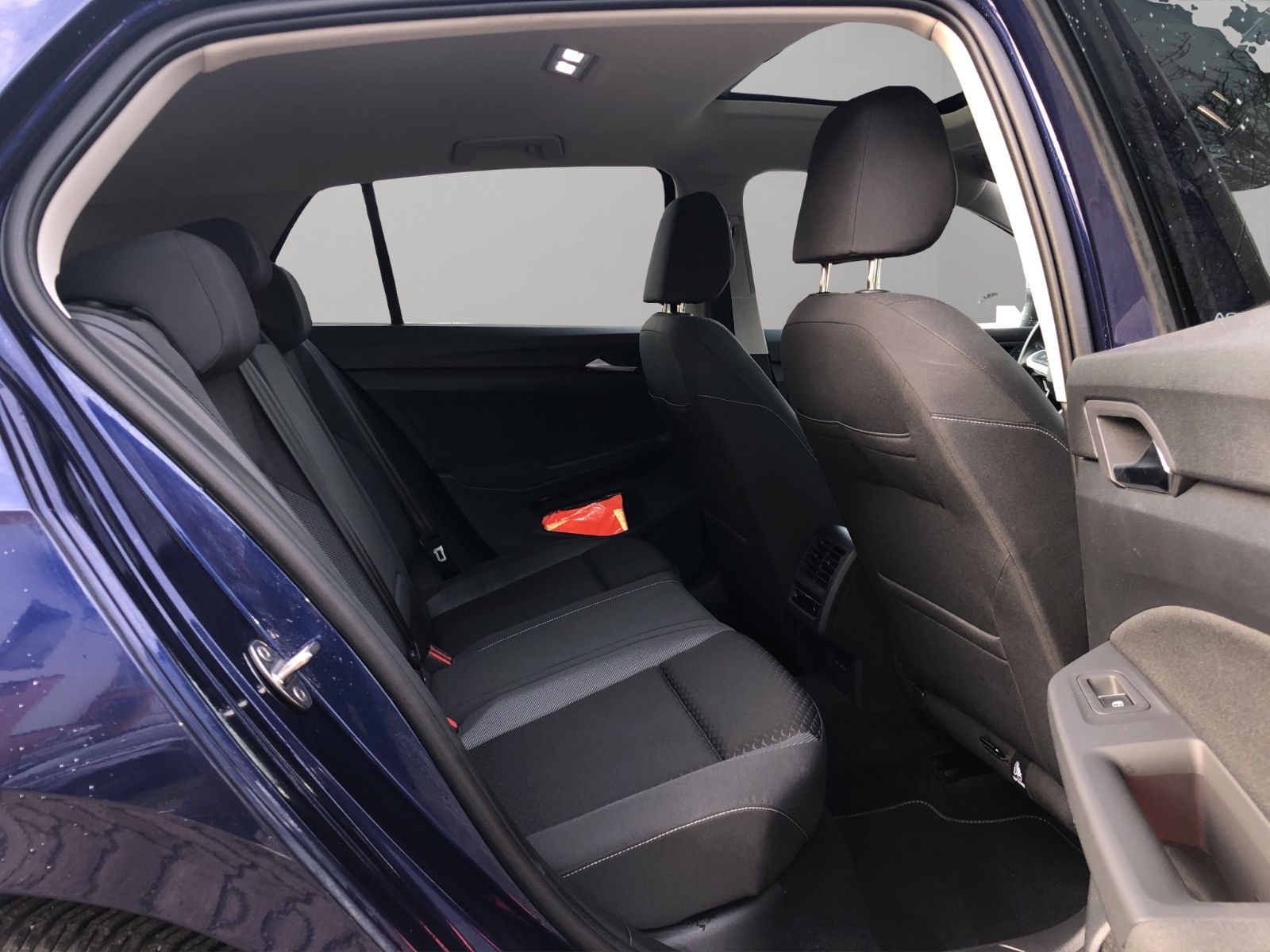 Volkswagen Golf VIII Lim. Active Pano IQ ligth Standheizung foto 17