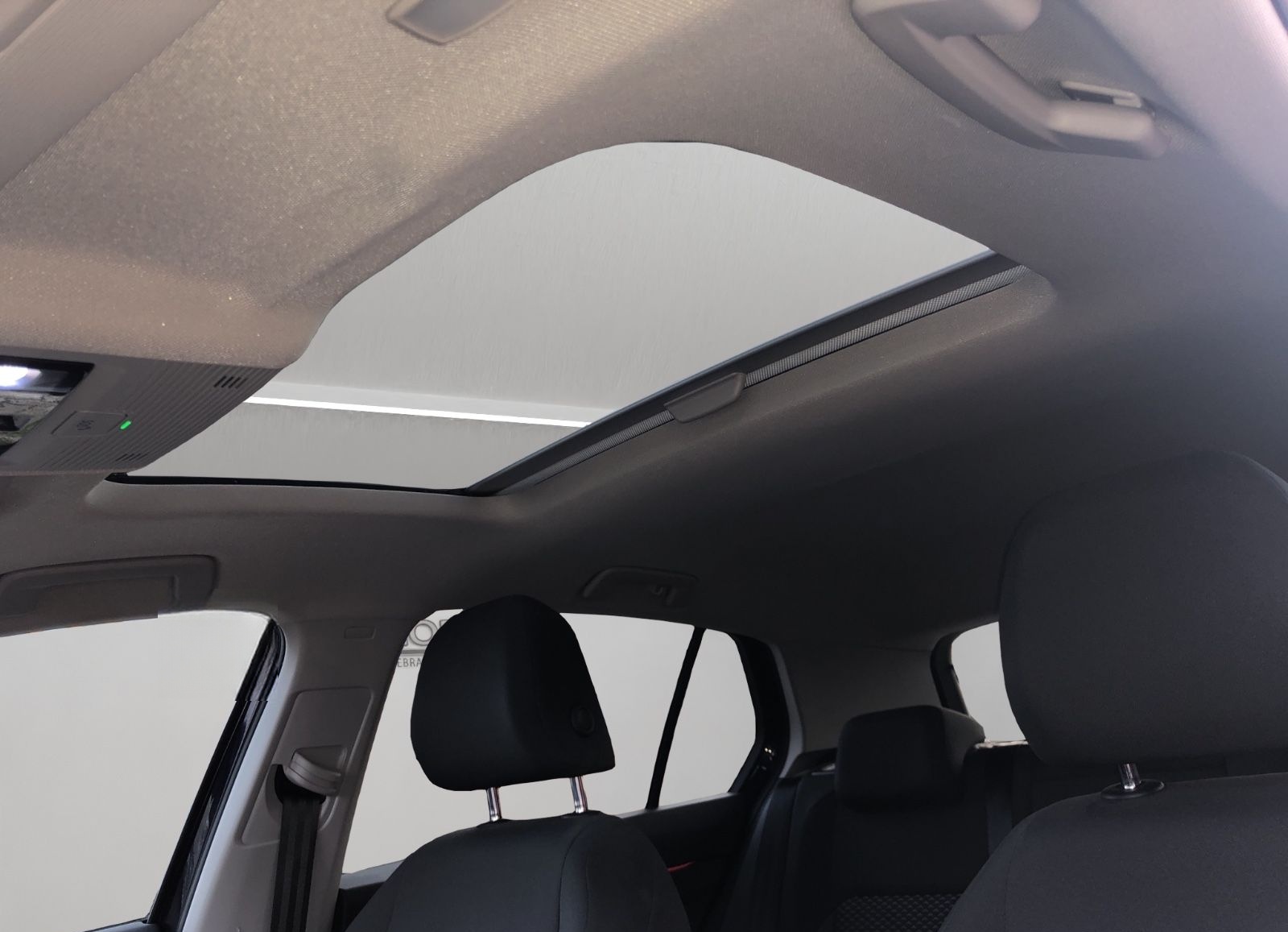 Volkswagen Golf VIII Lim. Active Pano IQ ligth Standheizung foto 20