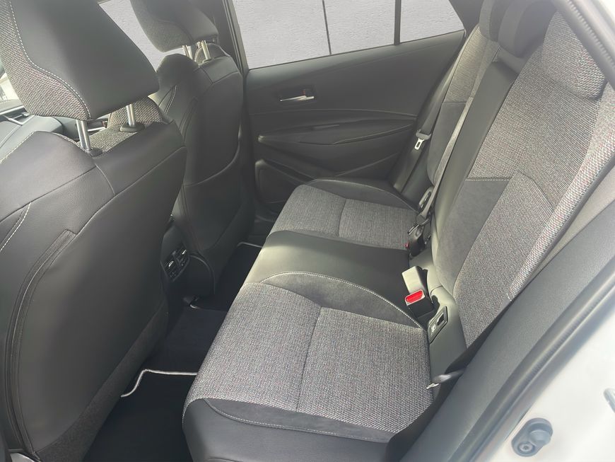 Toyota Corolla 2.0 Hybrid Touring Sports Teamplayer foto 16