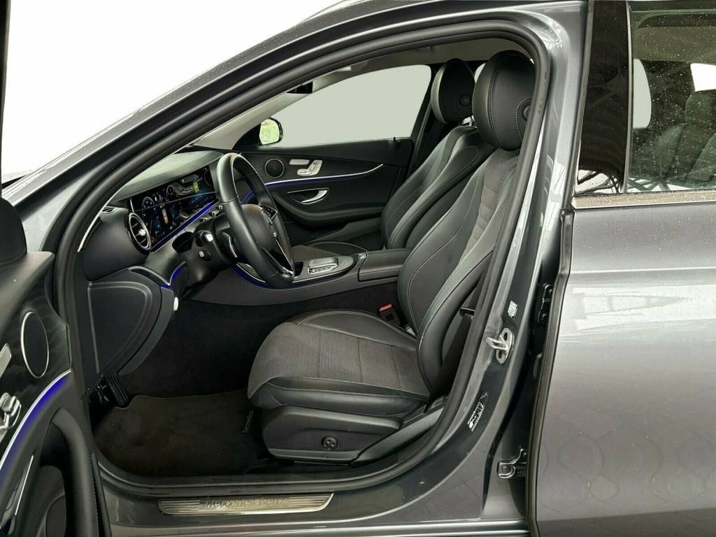 Mercedes-Benz E 300 T AMG 360 ACC AHK AUT DynLicht HUD Kam. LM foto 12