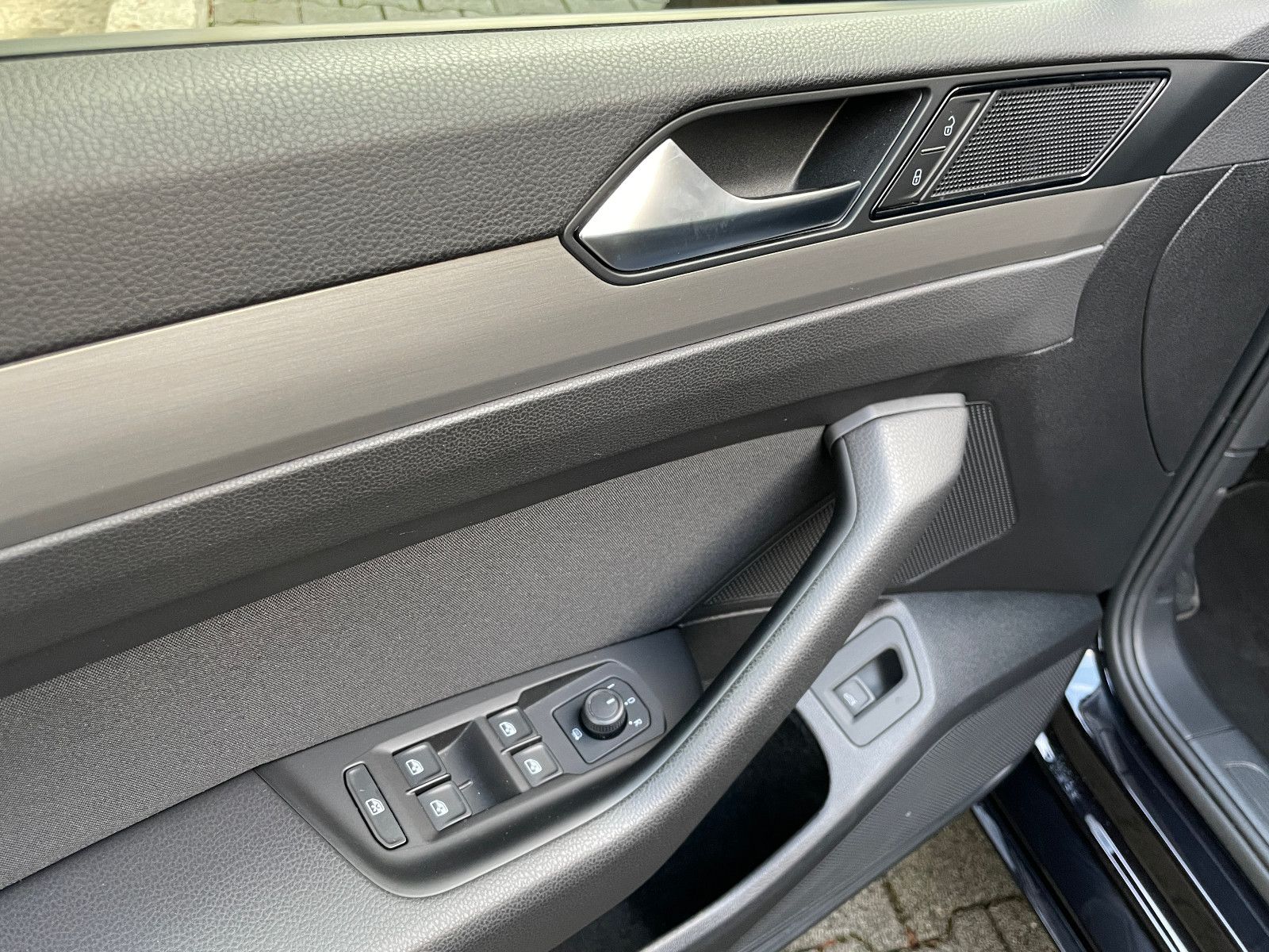 Volkswagen Passat 2.0 TDI DSG Variant*Navi*LED*ACC*KAMERA* foto 24