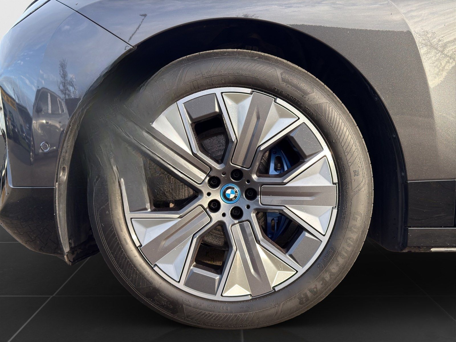 BMW iX xDrive50 Sportpaket/SkyLounge/B&W/AHK/Driving foto 16