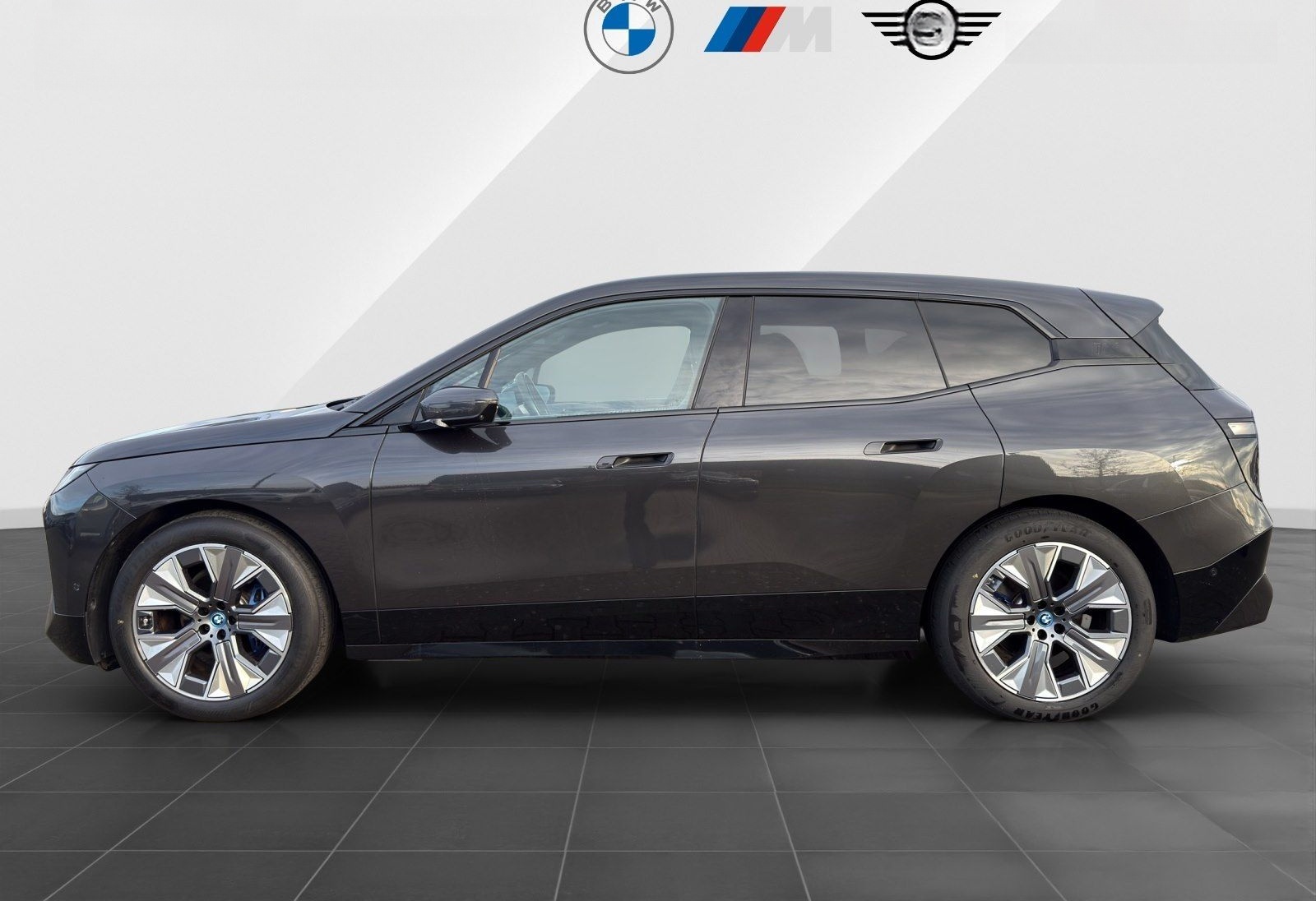 BMW iX xDrive50 Sportpaket/SkyLounge/B&W/AHK/Driving foto 3