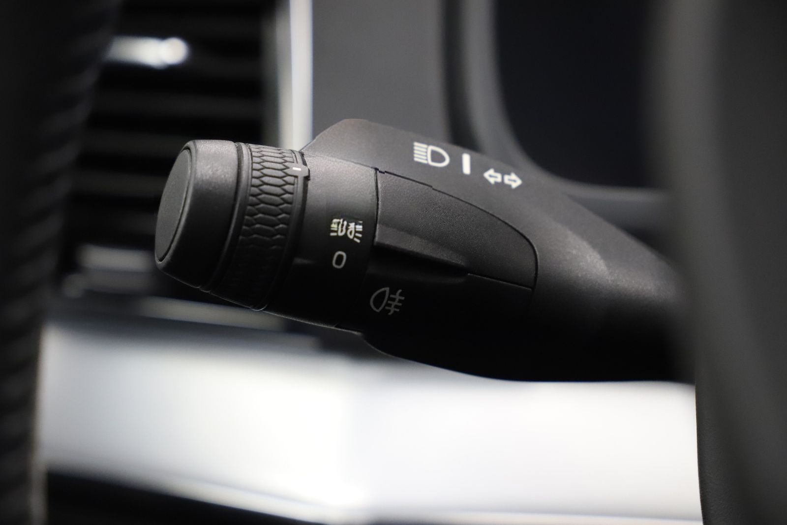 Volvo XC90 2.0D5 258PS Heico Sportiv AWD ACC AHK 1Hand foto 21