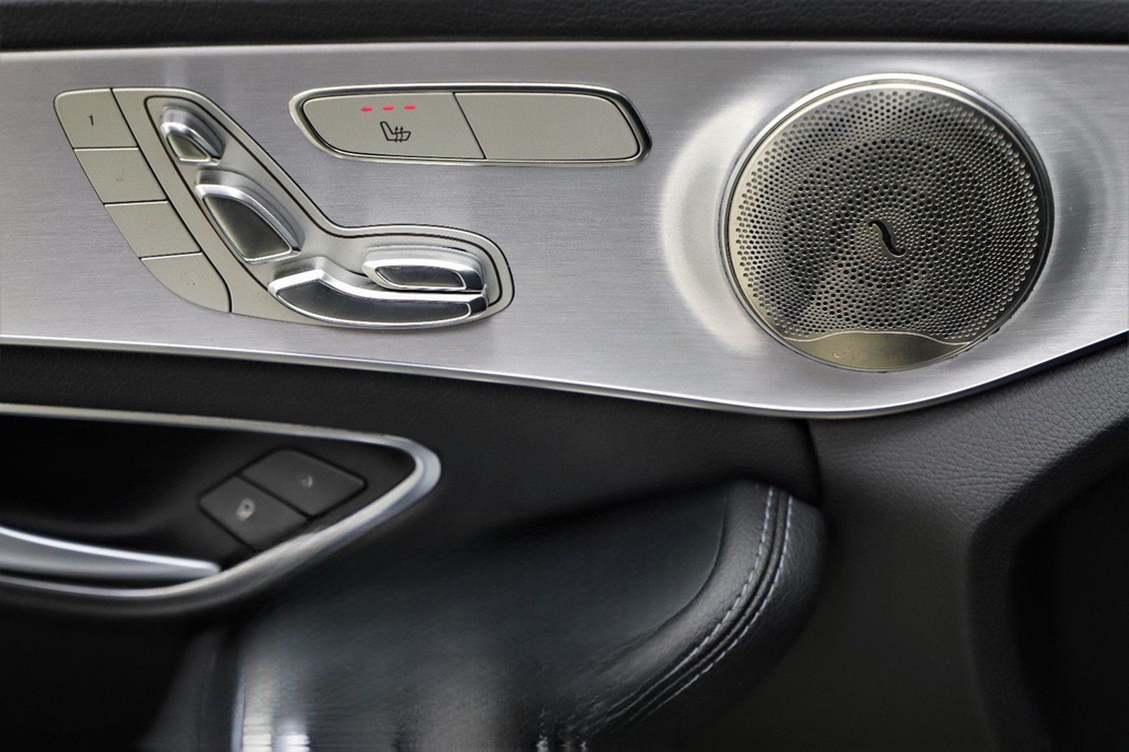 Mercedes-Benz C 200 CGI 184PS AMG Line HUD Memory ACC Leder foto 25