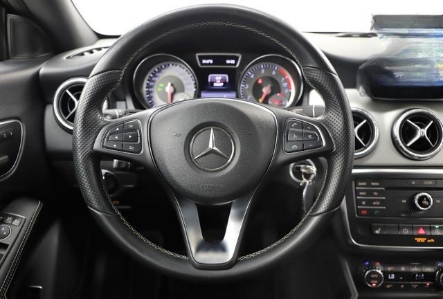 Mercedes-Benz CLA 250 211PS 7G Shooting Brake Memory Leder foto 17