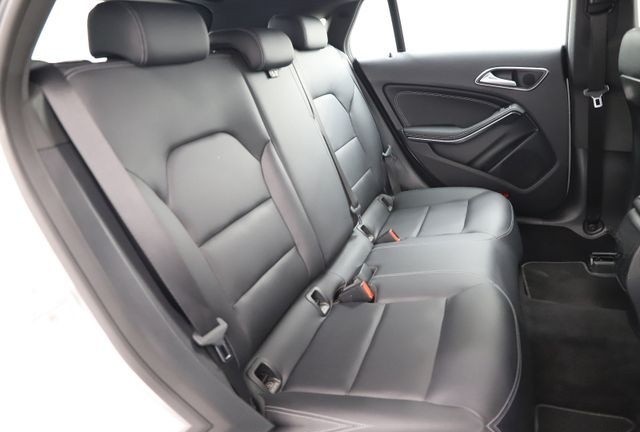 Mercedes-Benz CLA 250 211PS 7G Shooting Brake Memory Leder foto 25