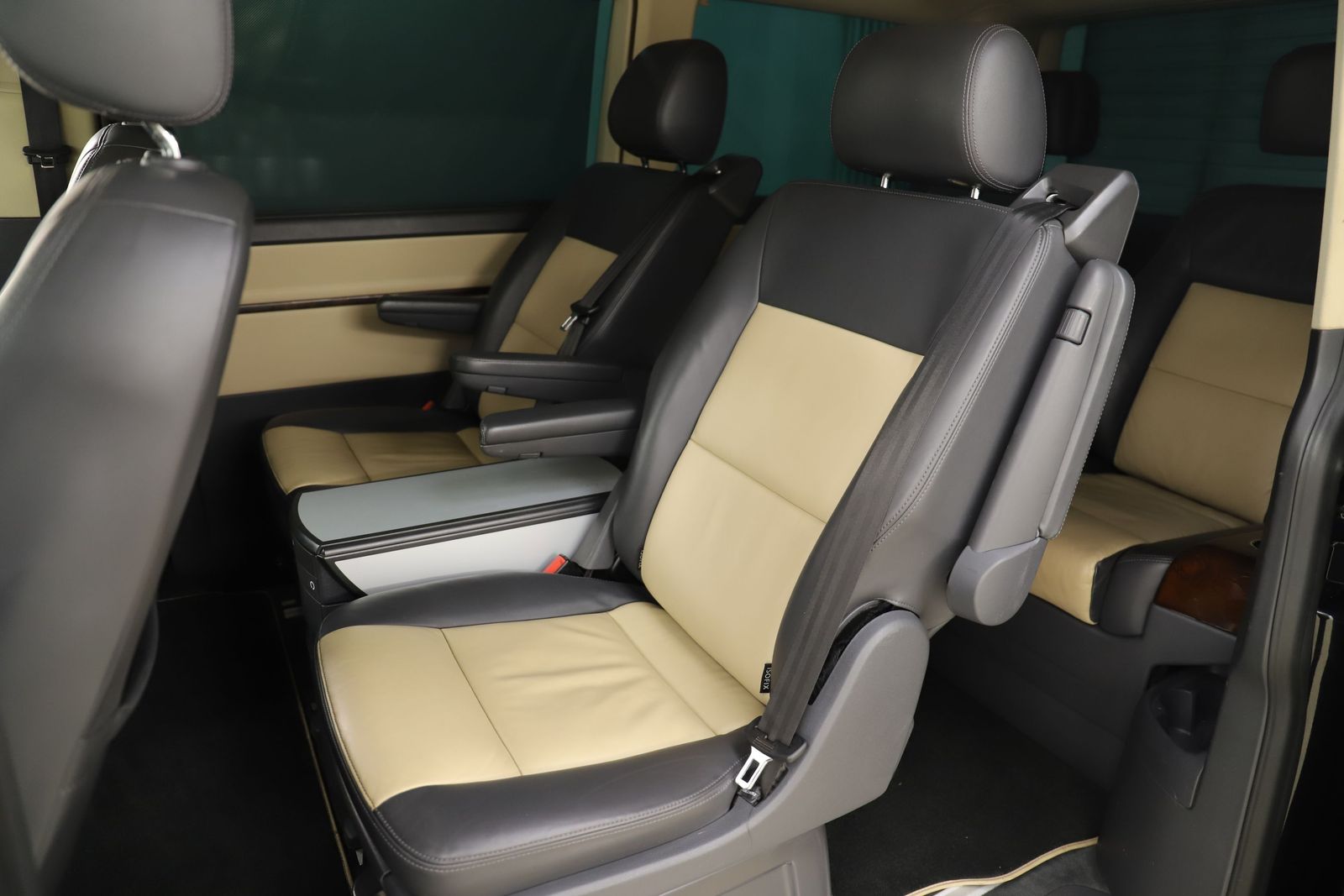 Volkswagen T5 Multivan 2.0TDI 179PS Highline 4Motion Busine foto 12