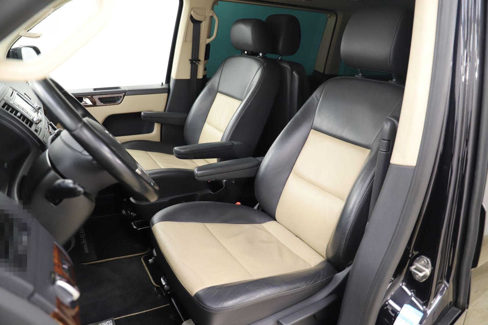 Volkswagen T5 Multivan 2.0TDI 179PS Highline 4Motion Busine foto 9