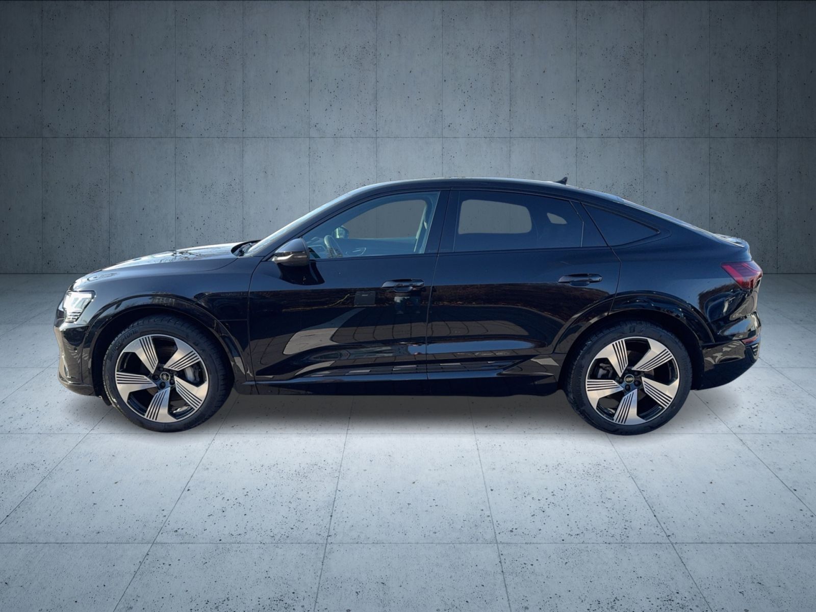 Audi Q8 Sportback e-tron advanced 50 qu S line/AHK/Ma foto 2