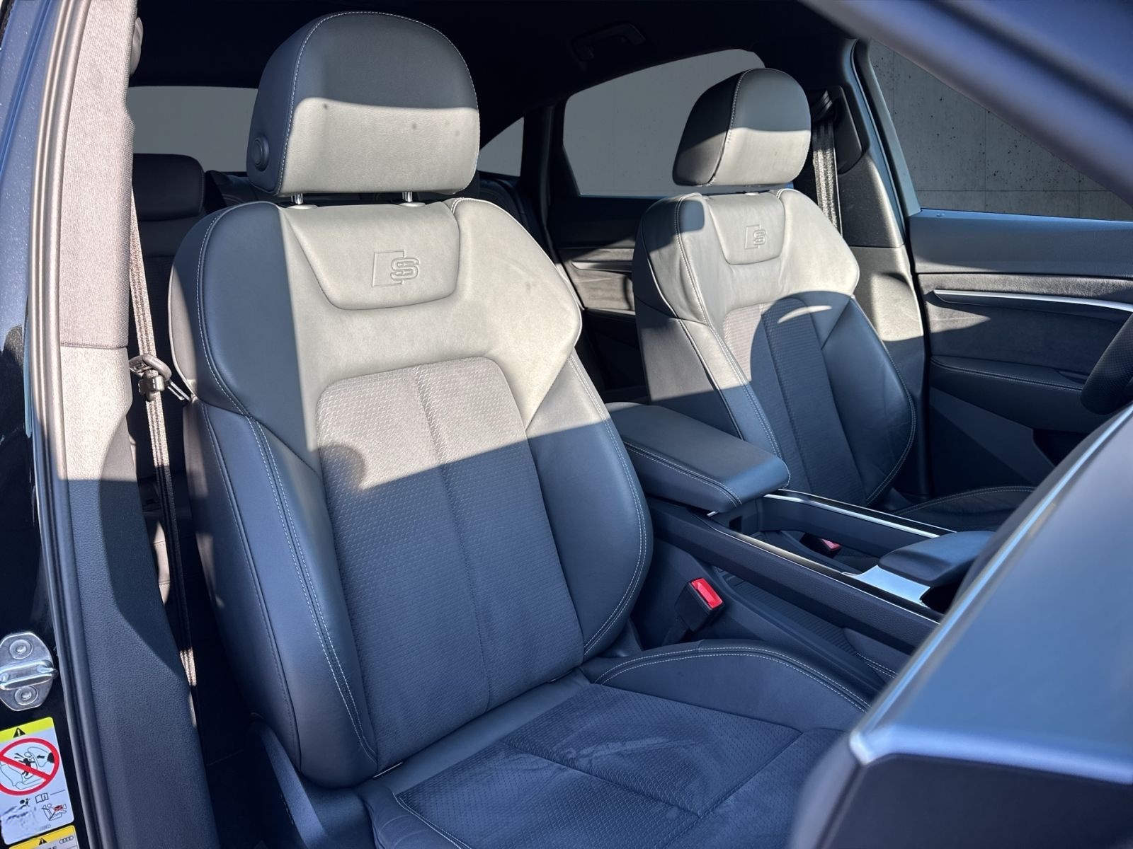 Audi Q8 Sportback e-tron advanced 50 qu S line/AHK/Ma foto 16