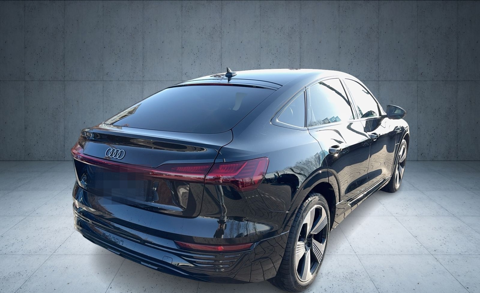 Audi Q8 Sportback e-tron advanced 50 qu S line/AHK/Ma foto 5