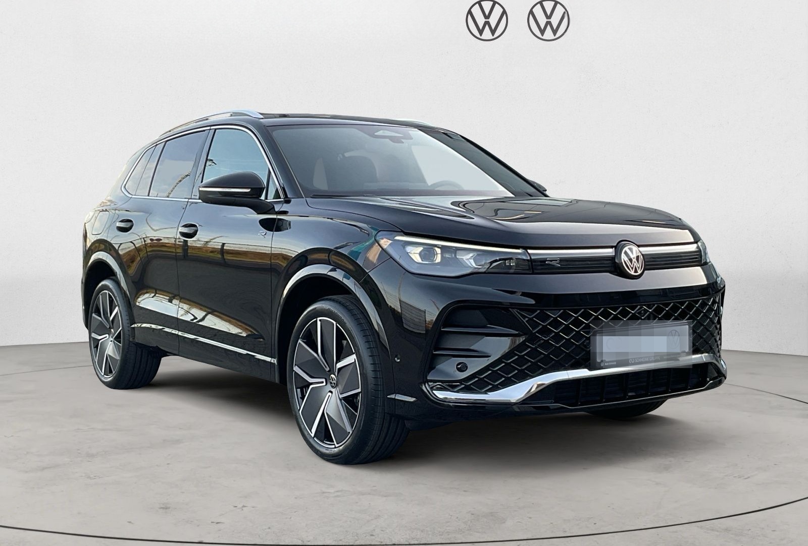 Volkswagen Tiguan R-Line 2.0 TSI DSG 4MOTION AHK 360° Pano foto 7