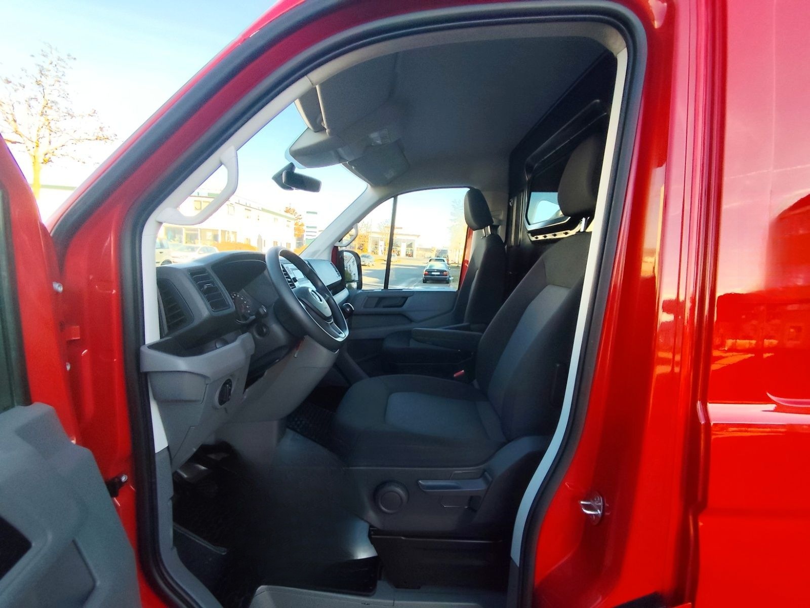 Volkswagen Crafter Kasten 35 mittellang FWD Klima foto 6