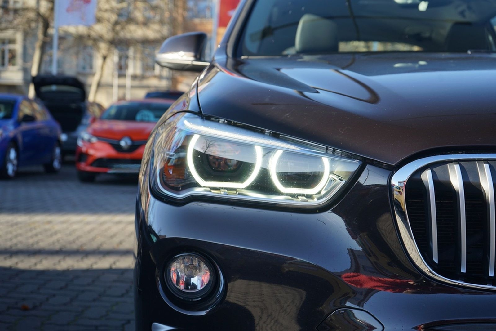 BMW X1 xDrive 20i Aut. LED Navi Tempomat Sitzheizung foto 32