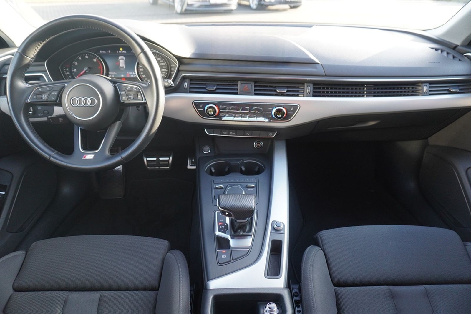Audi A4 Avant TFSI sport S-Line S-Tronic PDC AHK foto 9