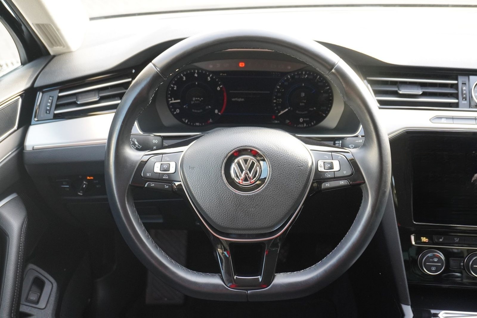 Volkswagen Passat Variant 1.4 TSI Highline LED Navi ACC 360 foto 12