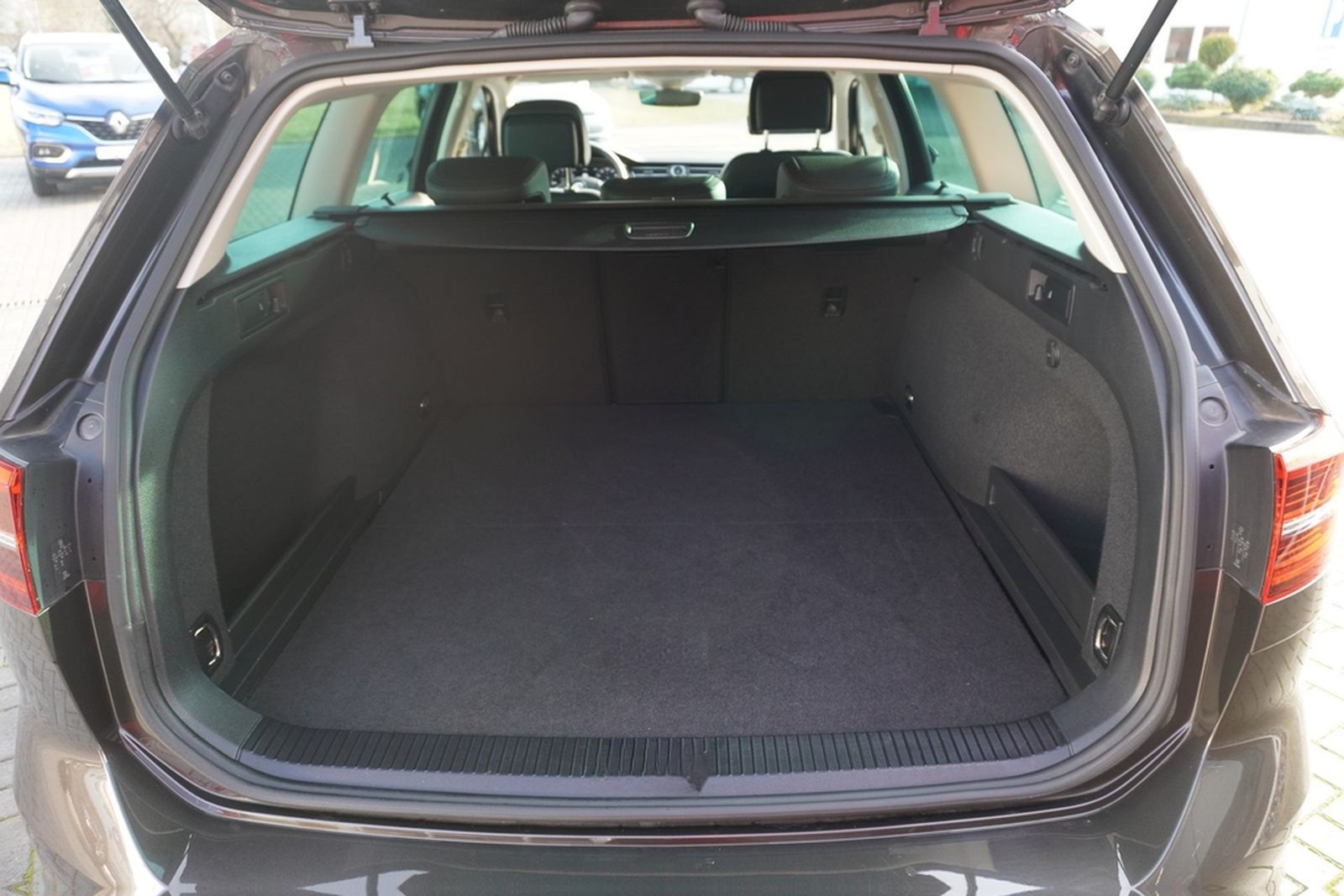 Volkswagen Passat Variant 1.4 TSI Highline LED Navi ACC 360 foto 29