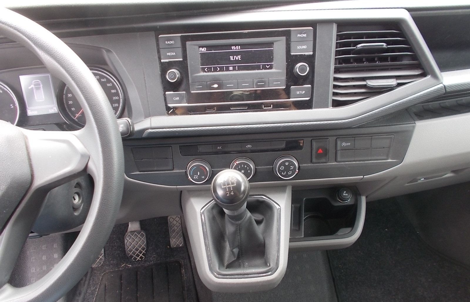 Volkswagen T6 Kasten Klima AHK Heckflügel Allwetter 3 Sitze foto 23