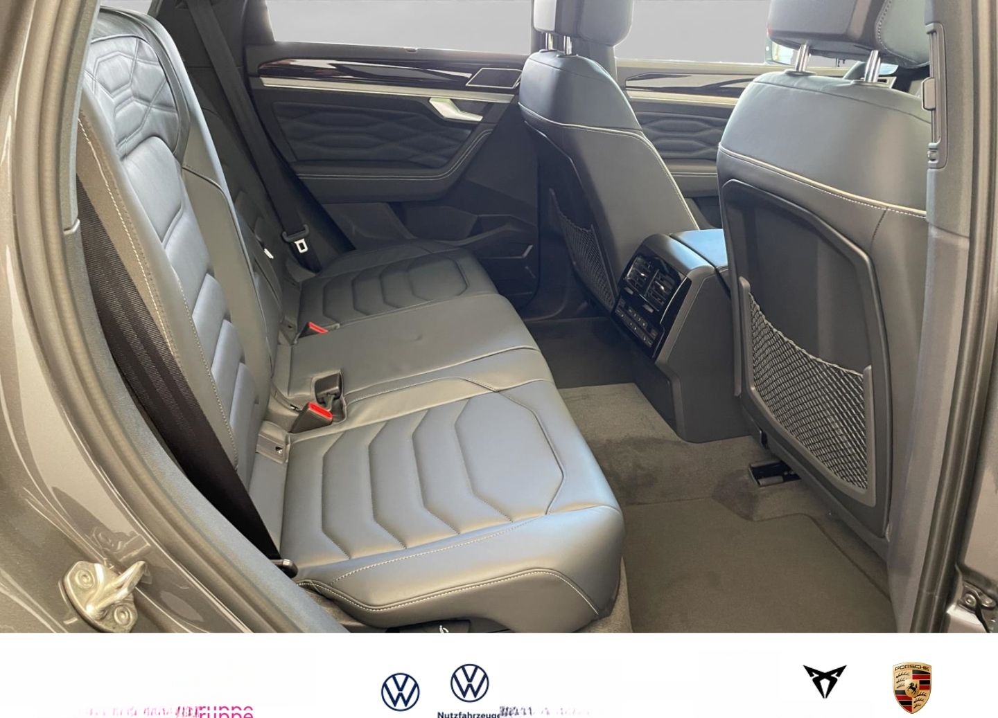 Volkswagen Touareg R-Line BlackStyle Luftfederung StandHZG  foto 9