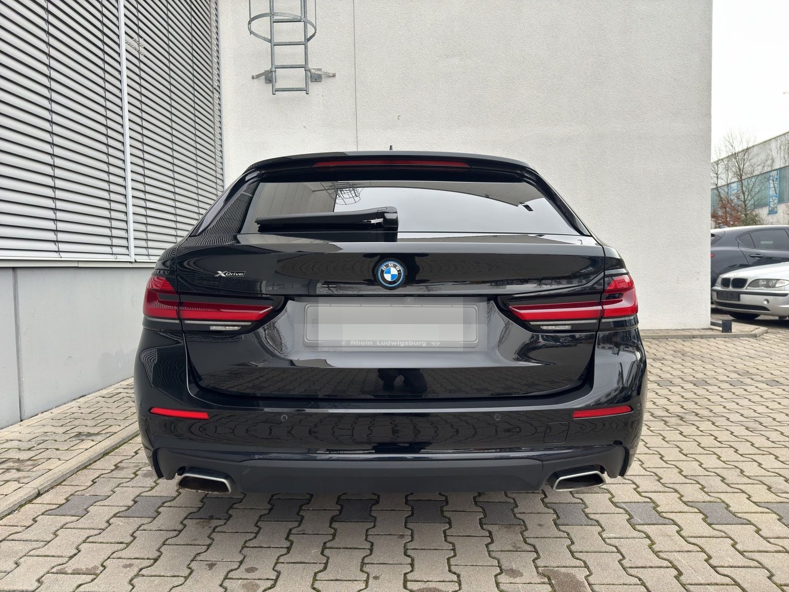 BMW 530e xDrive Tour. LED Navi HUD ParkAs BusinesPak foto 5