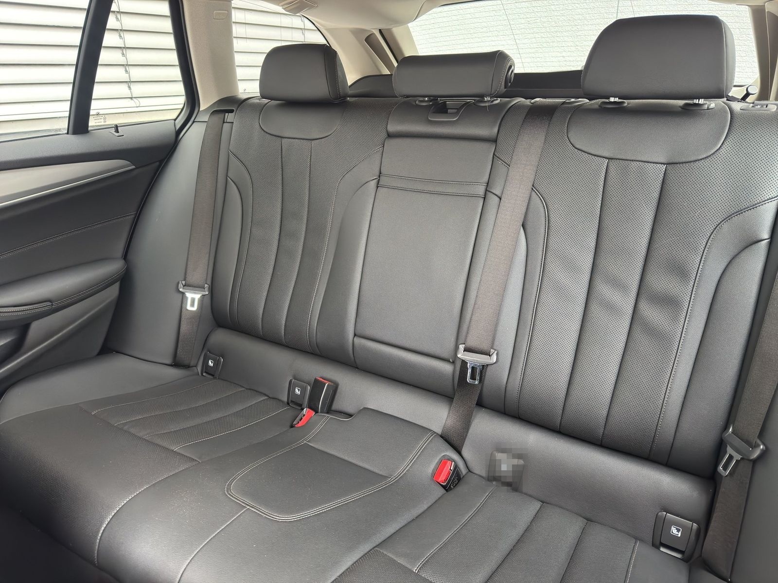 BMW 530e xDrive Tour. LED Navi HUD ParkAs BusinesPak foto 8