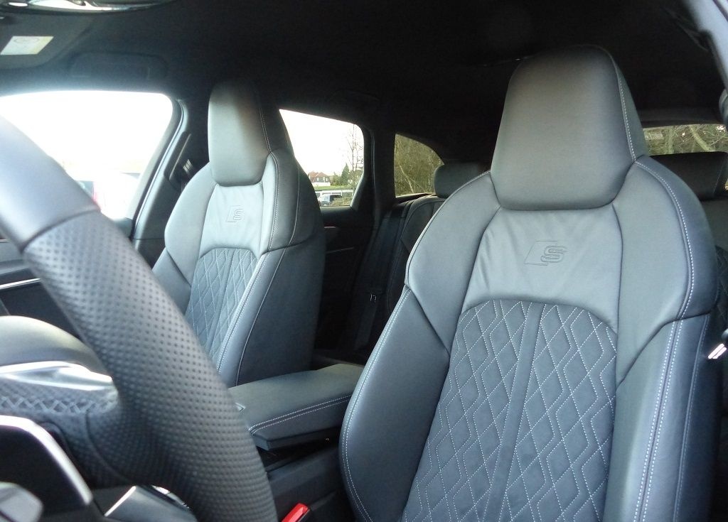 Audi S6 Avant V6 3.0 TDI quattro Tiptronic *LED*B&O* foto 10