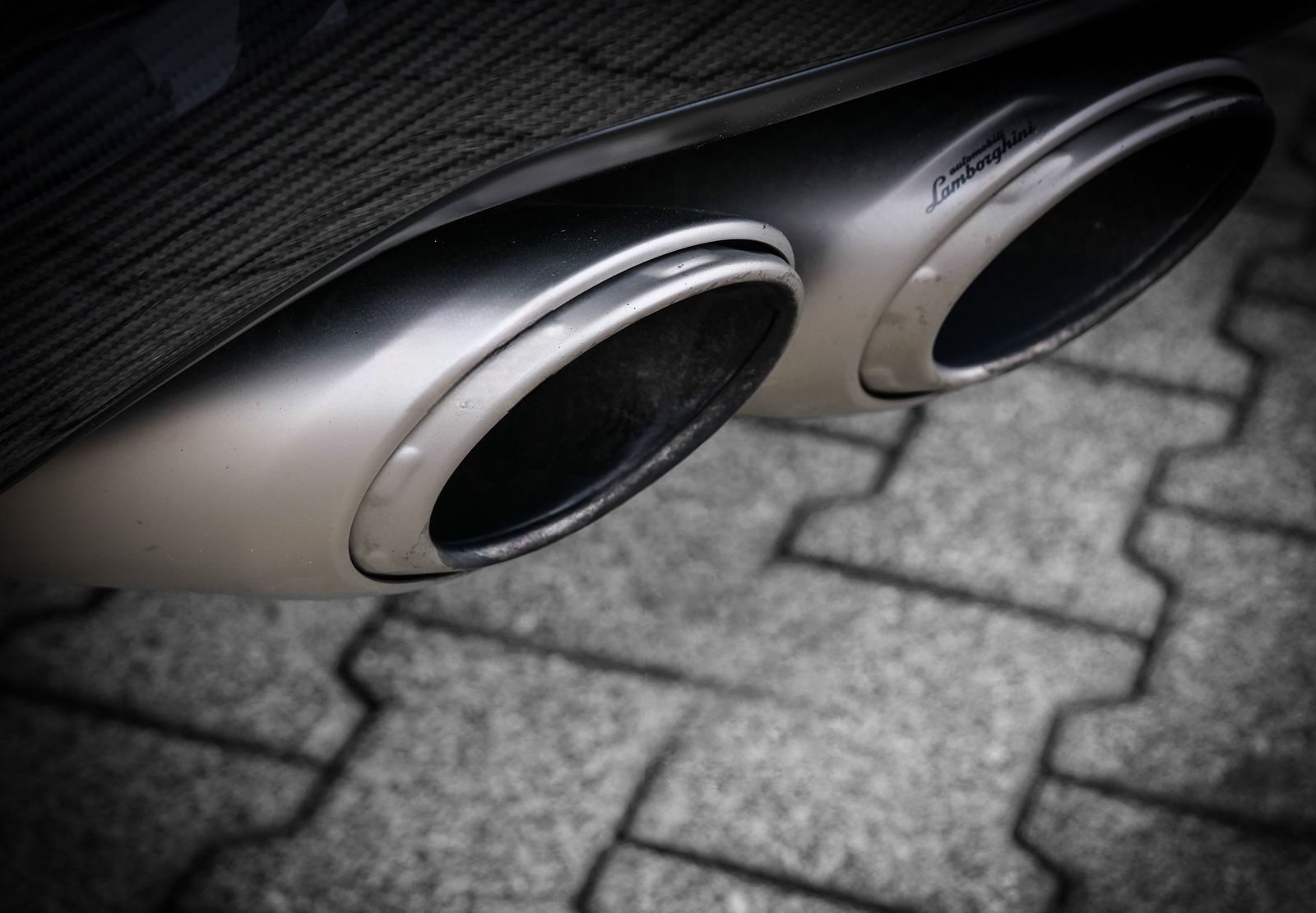Lamborghini Urus Grigio Keres Matt, Full Exterior Carbon foto 11