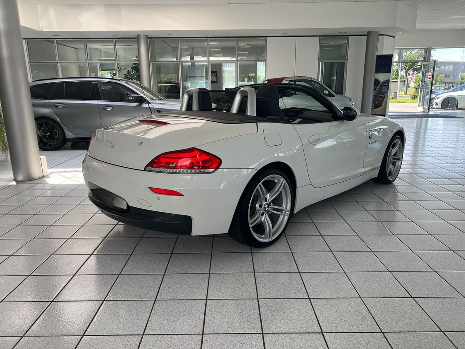 BMW Z4 sDrive20i M-Sport*Leder*Navi*Xenon* foto 4