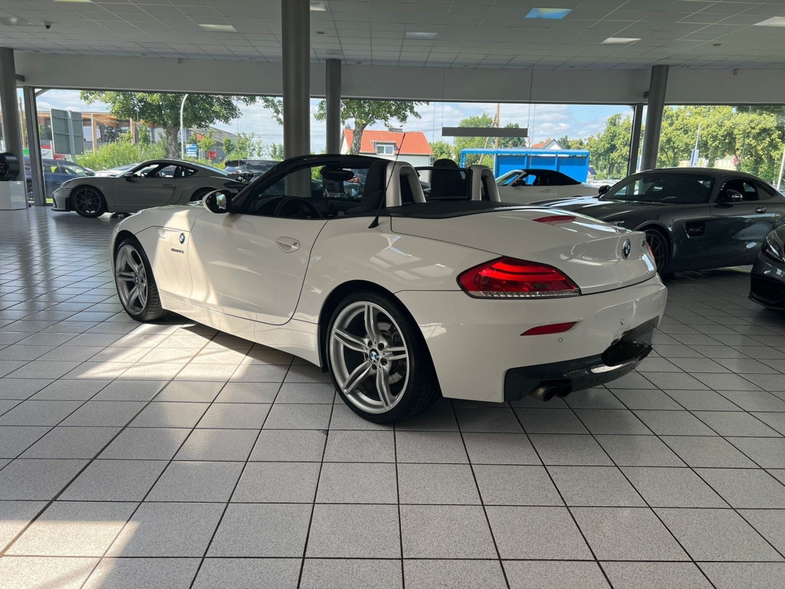BMW Z4 sDrive20i M-Sport*Leder*Navi*Xenon* foto 6