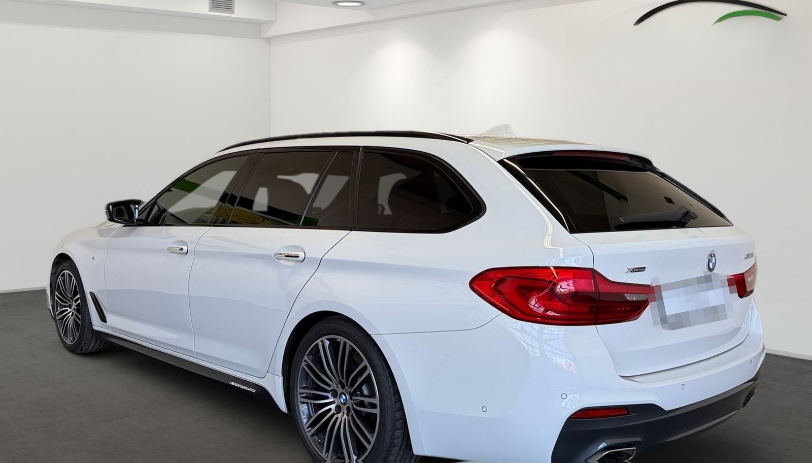 BMW 530dTxDrive*M Sport*a.LED*ACC*NavProf*Kamera*HUD foto 5