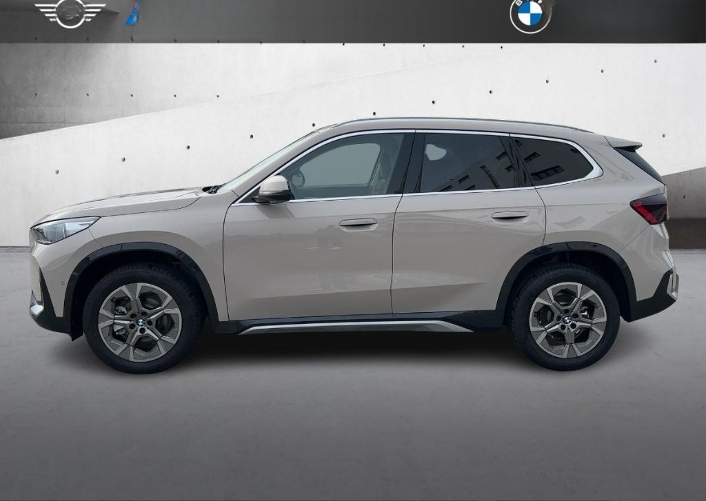 BMW X1 sDrive20i Park-Assistent LED Lenkradhzg Komfo foto 2