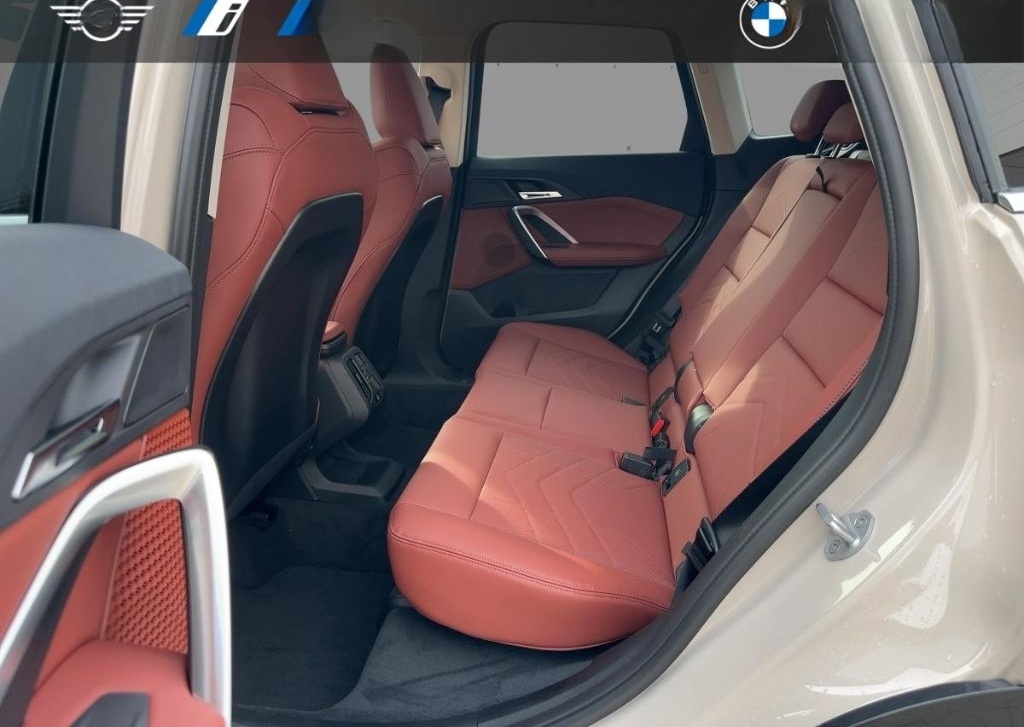 BMW X1 sDrive20i Park-Assistent LED Lenkradhzg Komfo foto 7