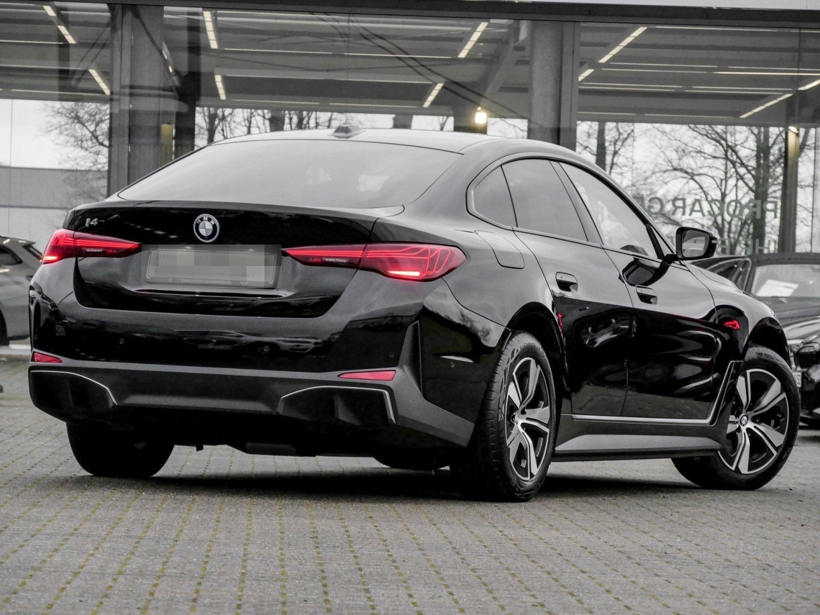 BMW i4 eDrive35 HUD+H/K+360°+DA PROF+ADAPT.LED foto 2
