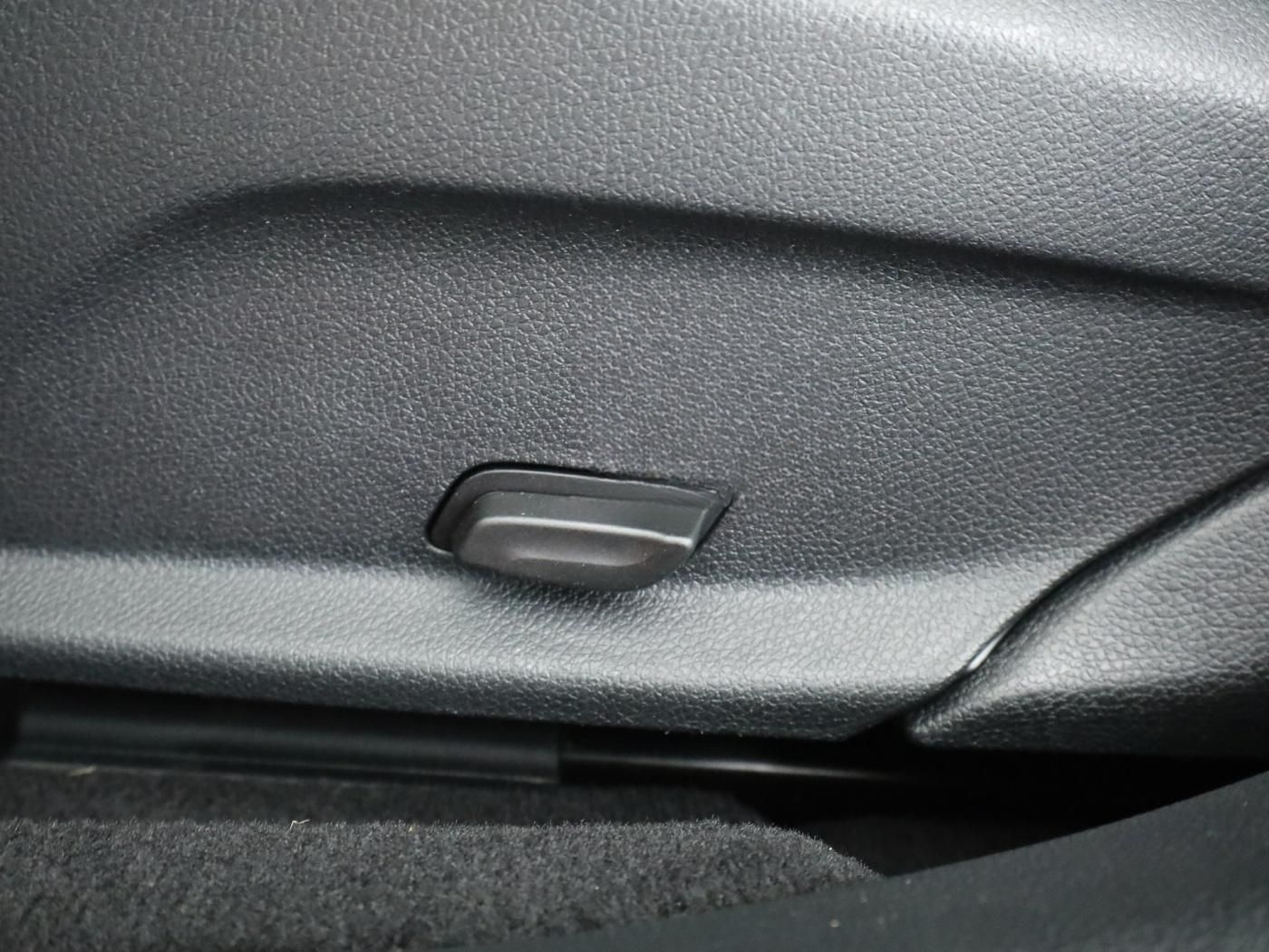 Mercedes-Benz E 450 4M T *AMG*Multibeam*PDC*360°*Keyless*20''* foto 25