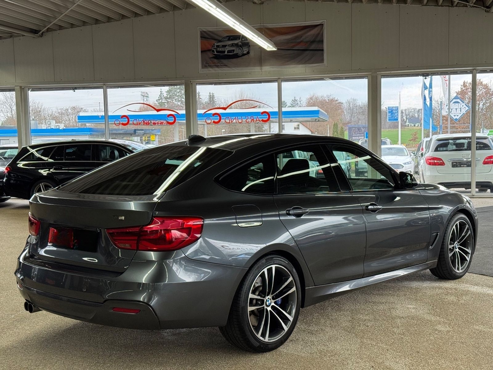 BMW 330d GT xDrive M-Sport *SHZ*NAV*PAN*LED*HuD* foto 4