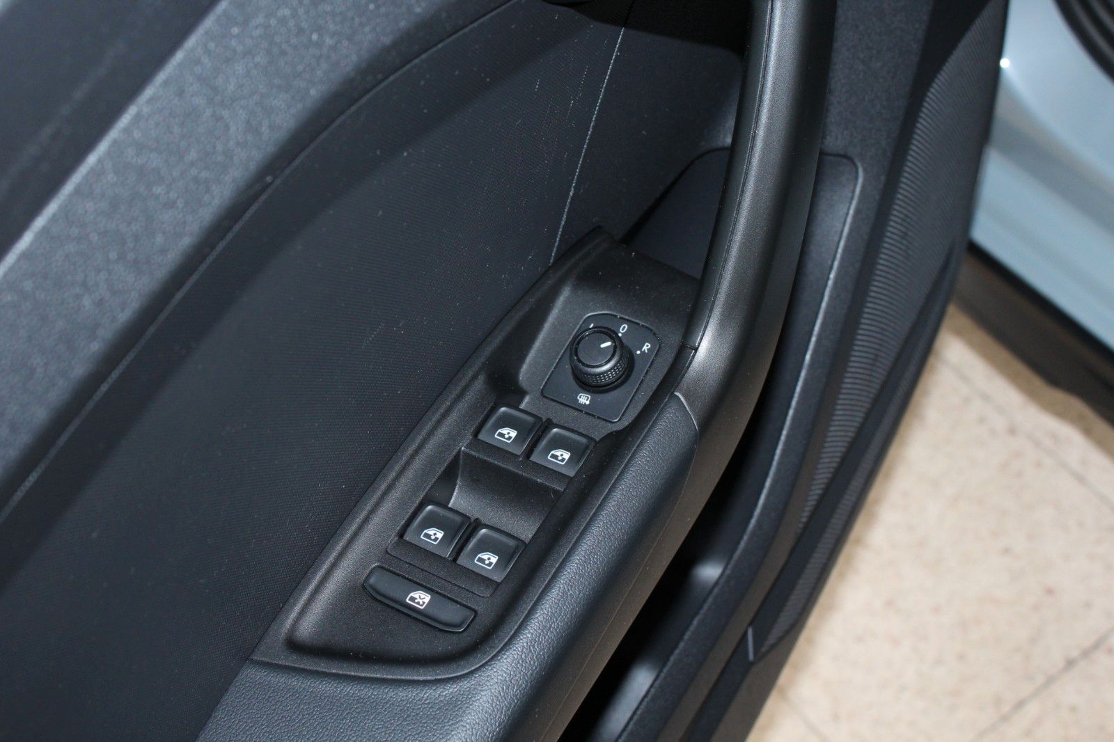 Audi A1 Citycarver 30 TFSI Navi LED S Line foto 13