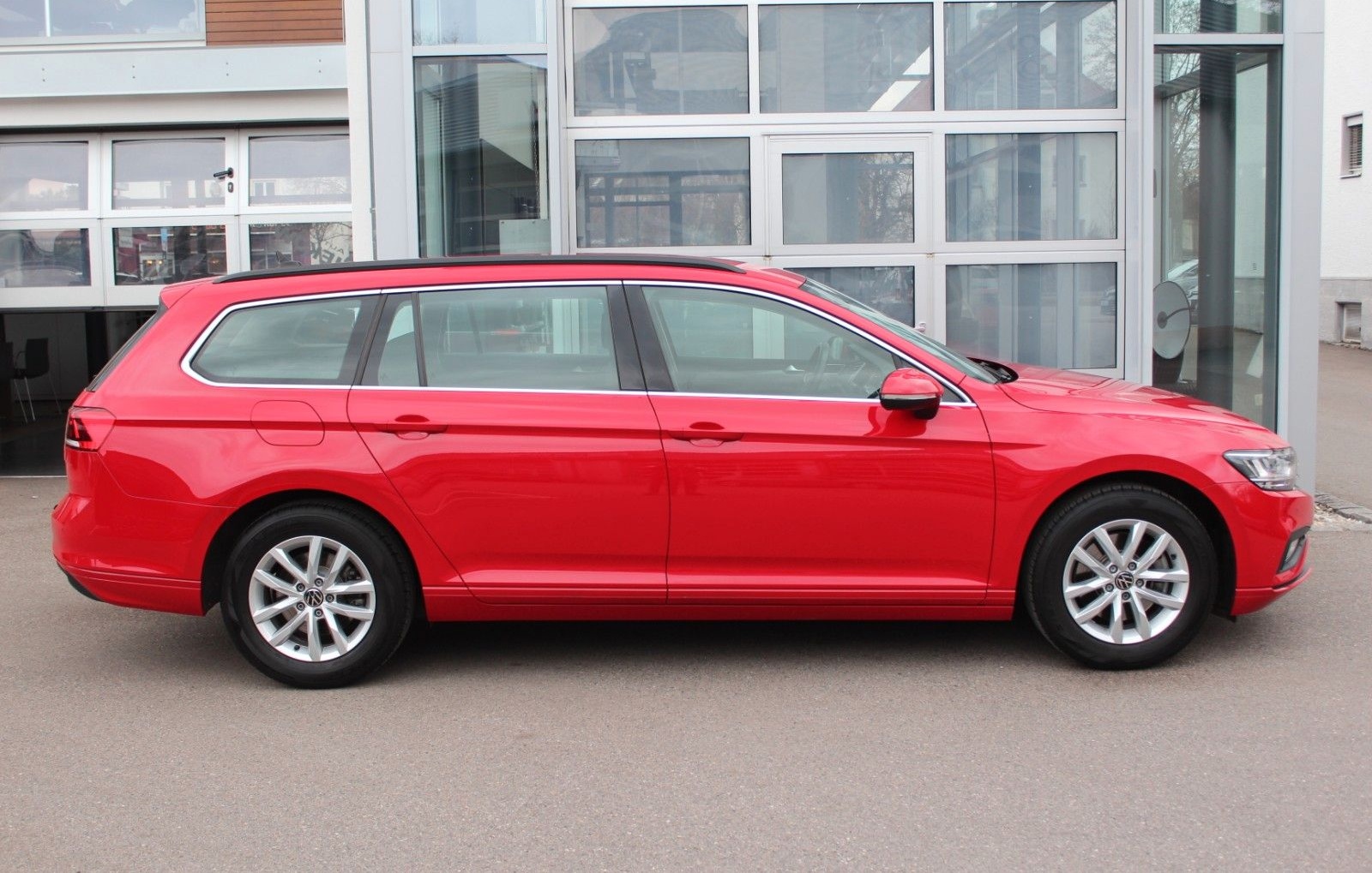 Volkswagen Passat Var./Business/Navi/LED/SHZ//59% unter UPE foto 8