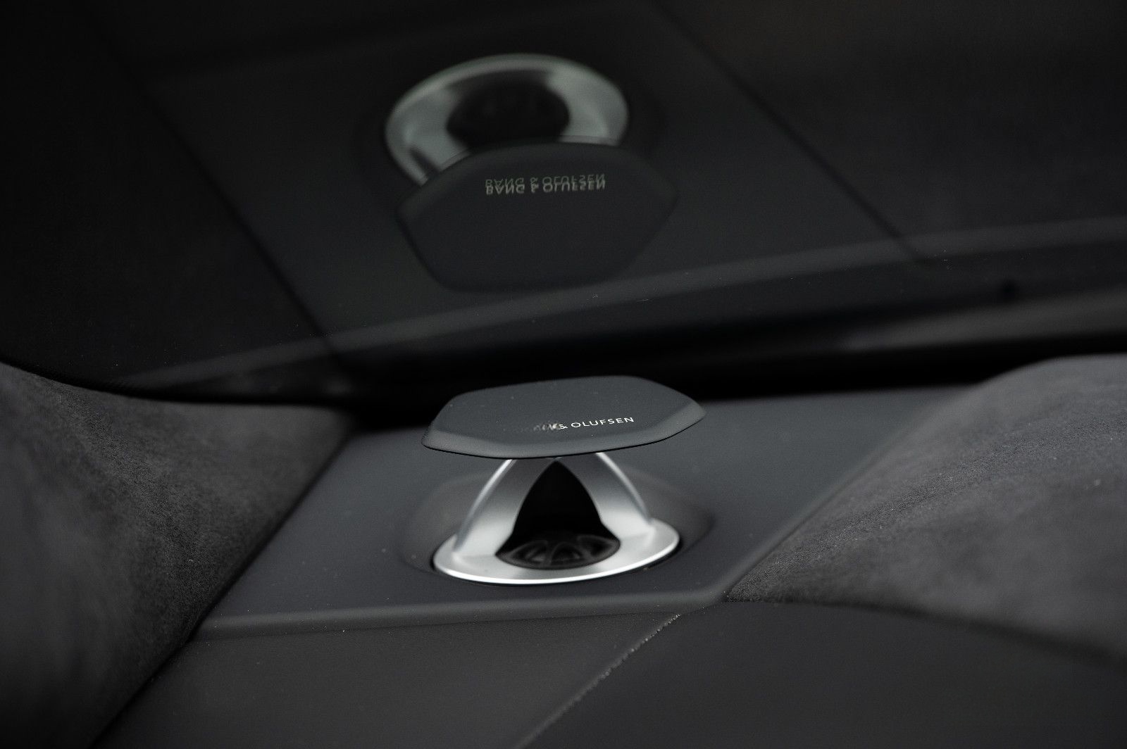 Lamborghini Urus B&O 23" PANO MASSAGE AHK 360° STERNEHIMMEL foto 19