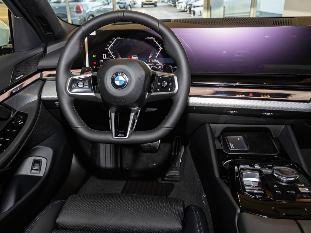 BMW 520 d M Sport+Limousine+Park-Assistent+HUD+Navi+ foto 11