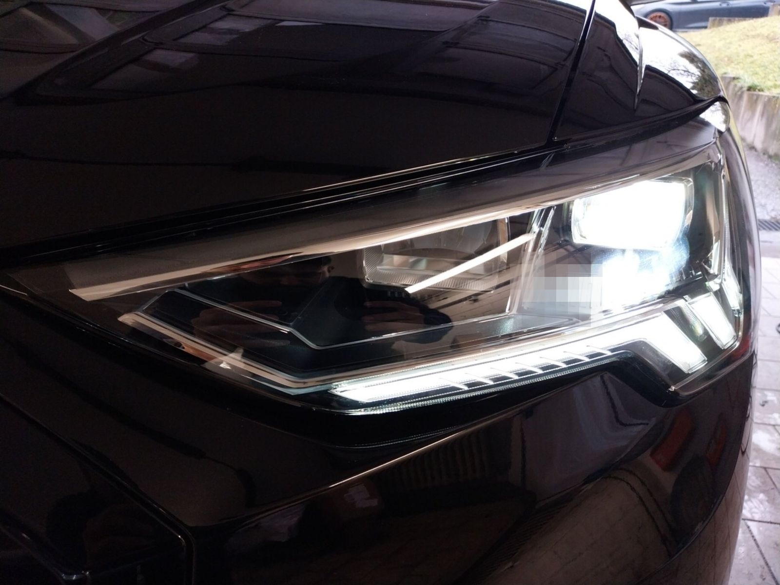 Audi Q3 advanced AHK*NAVI*LED*RFK*19LM*GRA*5J GAR foto 4