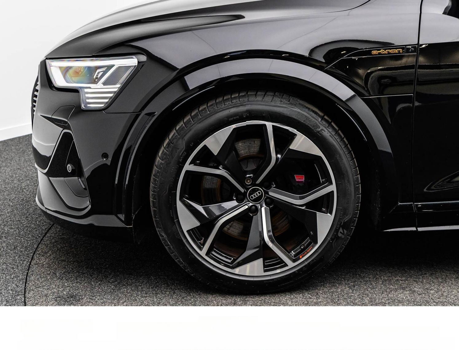 Audi E-TRON SPORTBACK S BLACK MATRIX/ACC/PANO/360/B&O foto 13