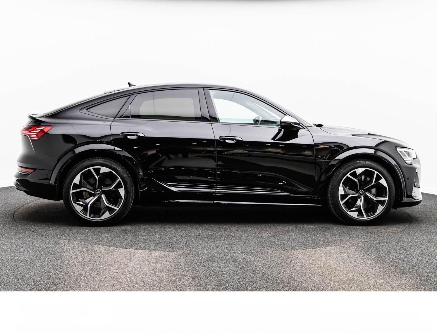 Audi E-TRON SPORTBACK S BLACK MATRIX/ACC/PANO/360/B&O foto 8